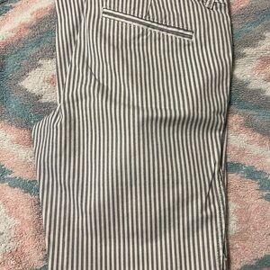 Old Navy Gray Pantsuit with Classic Design